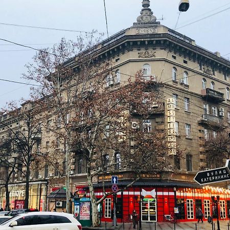 2 Bedroom On Deribasovskaya Str. Odesa Exterior foto